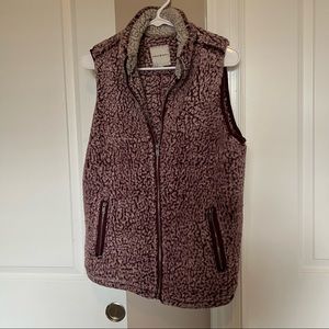 Pink fuzzy Sherpa vest 💗 thread & supply